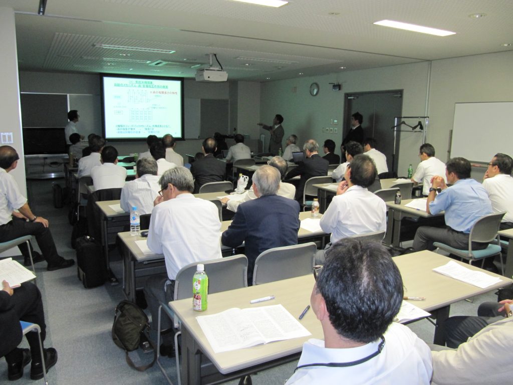 これまでの成果報告会の様子